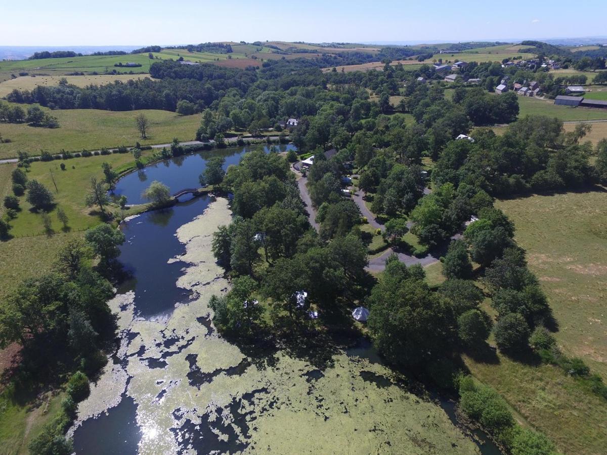 Camping Etang Du Camp Senergues Luaran gambar