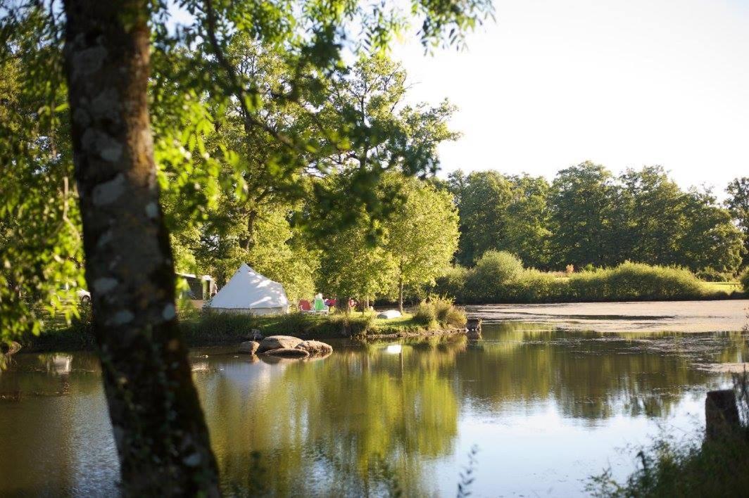 Camping Etang Du Camp Senergues Luaran gambar