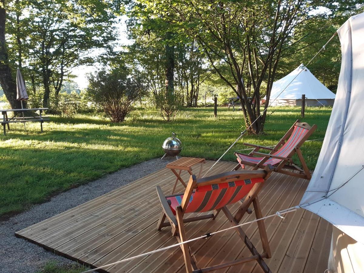 Camping Etang Du Camp Senergues Luaran gambar